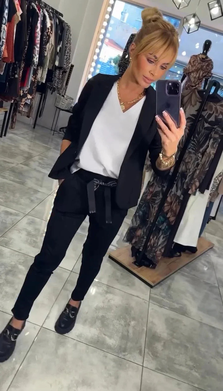 Isabelle | Ensemble sur mesure avec un blazer doux et un jogging décontracté