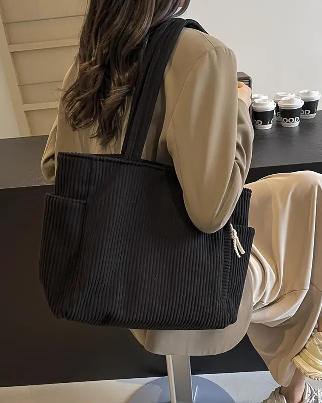 Noora™ | Sac souple en velours côtelé pour tous les jours
